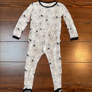 Kyte BABY Black and White Spider Web Kids Pajama Set